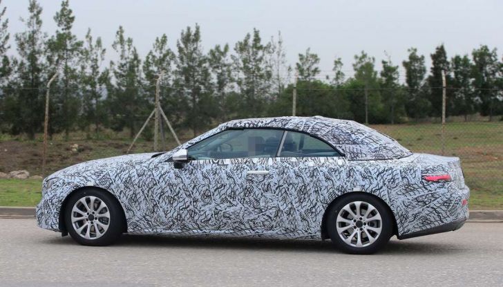 Mercedes Classe E Coupé, prime foto spia della nuova generazione - Foto 19 di 22