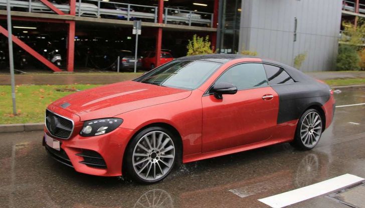 Mercedes Classe E Coupé, prime foto spia della nuova generazione - Foto 5 di 22