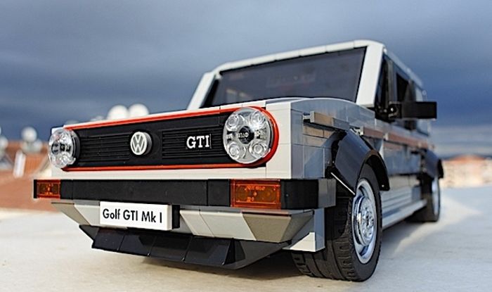 Volkswagen Golf Mk1 GTI con 1278 mattoncini di Lego - Foto 1 di 6