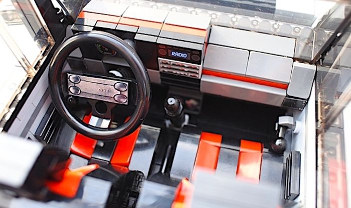 Volkswagen Golf Mk1 GTI con 1278 mattoncini di Lego - Foto 5 di 6