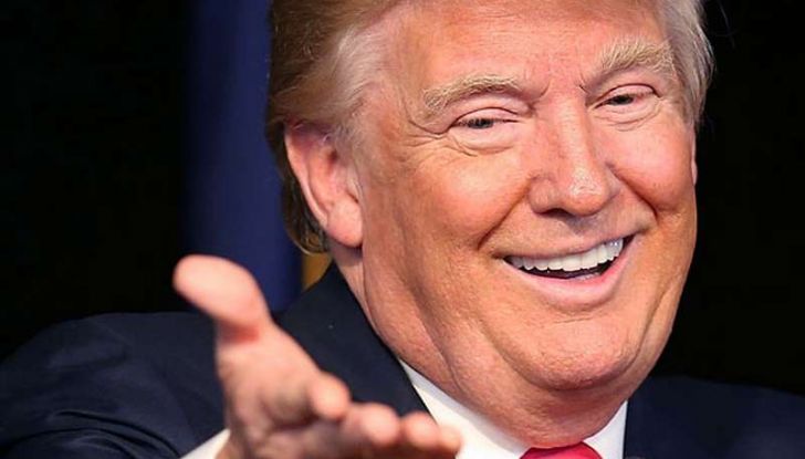 Trump rilancia la guerra commerciale: dazi al 25% su auto e chip - Foto 2 di 10