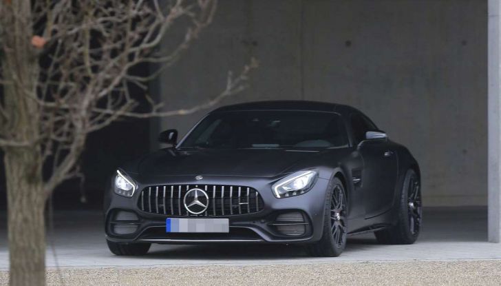 Mercedes AMG GT C Coupé Edition 50 spiata senza veli in anteprima assoluta - Foto 5 di 18