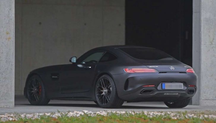 Mercedes AMG GT C Coupé Edition 50 spiata senza veli in anteprima assoluta - Foto 10 di 18