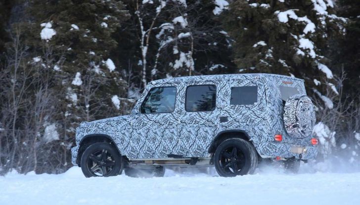 Mercedes Classe G di nuova generazione, foto spia sulla neve - Foto 4 di 11