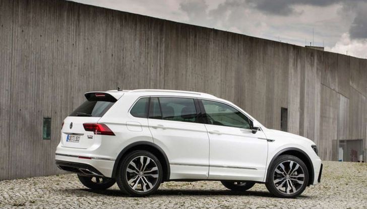 Nuova Volkswagen Tiguan, prova su strada della versione 1.6 TDI da 115 CV - Foto 9 di 24