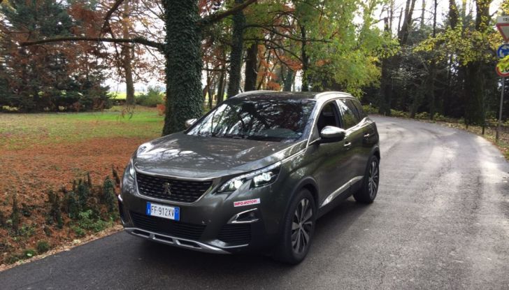 Peugeot 3008 GT: la prova su strada del ​SUV senza compromessi - Foto 15 di 16