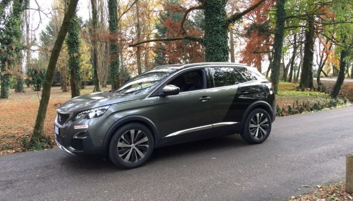 Peugeot 3008 GT: la prova su strada del ​SUV senza compromessi - Foto 2 di 16
