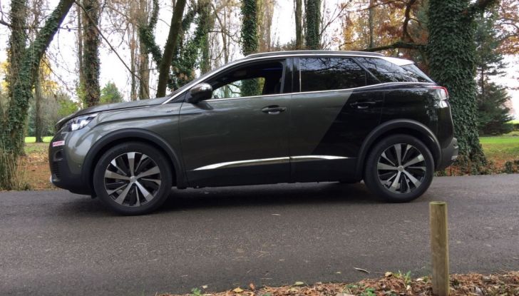 Peugeot 3008 GT: la prova su strada del ​SUV senza compromessi - Foto 3 di 16