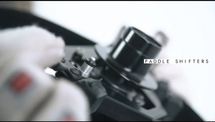 L’evoluzione del volante da Formula 1 raccontato in un video spettacolare - Foto 33 di 49