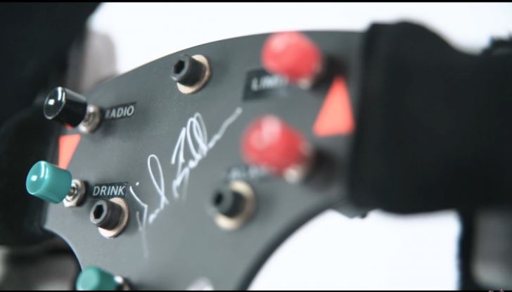 L’evoluzione del volante da Formula 1 raccontato in un video spettacolare - Foto 35 di 49