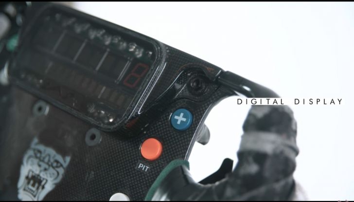 L’evoluzione del volante da Formula 1 raccontato in un video spettacolare - Foto 49 di 49