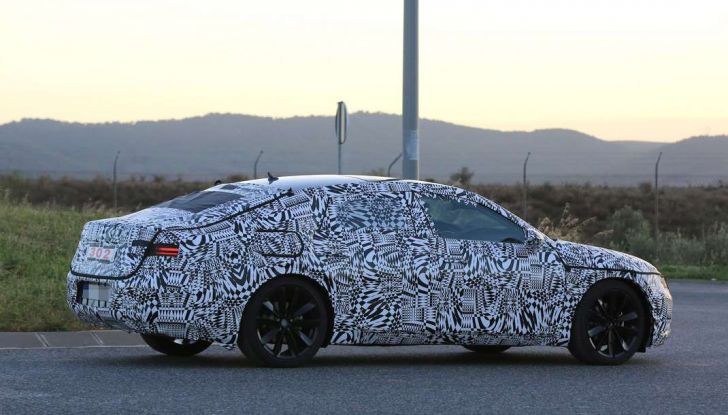 Volkswagen Arteon, prime foto spia dell’erede della VW CC - Foto 5 di 9