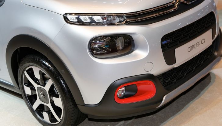 citroen c3 fanali anteriori bologna 2016