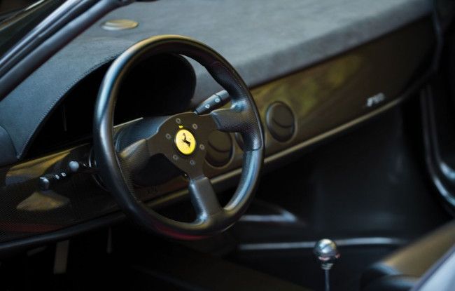 Ferrari F50 nera all'asta