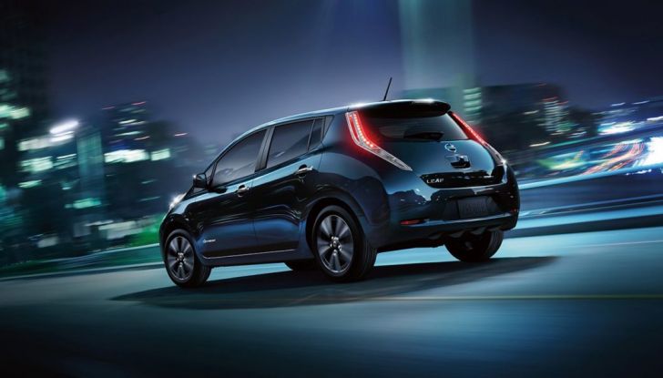 nissan-leaf-ufficiale-2017