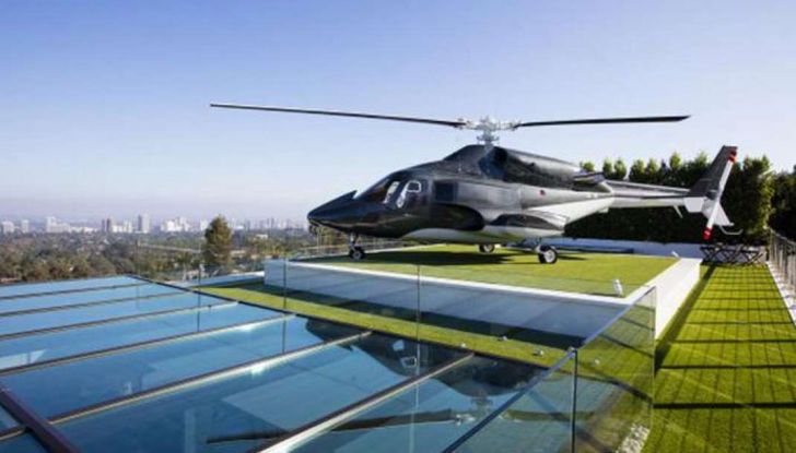 Vendesi villetta compresa collezione supercar a 250 mln dlr