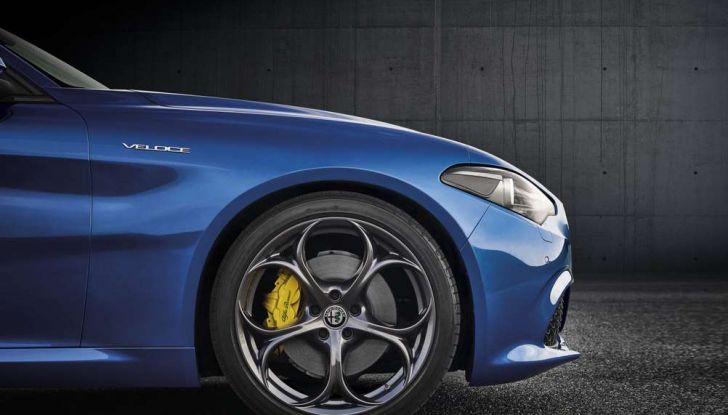 Alfa Romeo Giulia Veloce tua a 210 euro al mese (4)