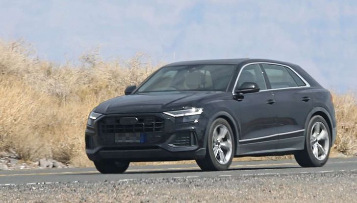 Audi Q8 2018, nuove foto spia del SUV tedesco - Foto 6 di 22