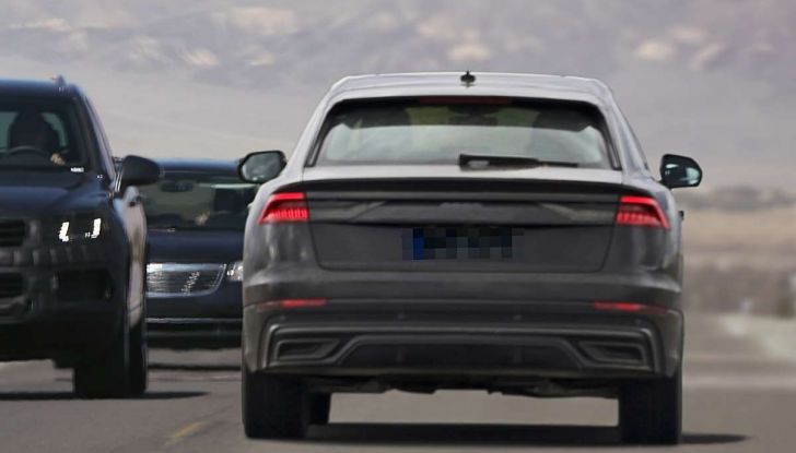 Audi Q8 2018, nuove foto spia del SUV tedesco - Foto 22 di 22