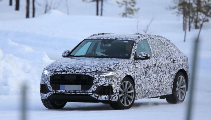 Audi Q8, prime foto spia