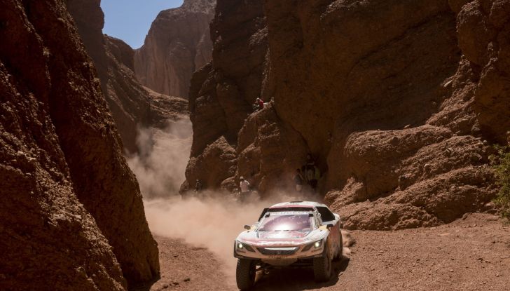 Le Peugeot 3008DKR al comando della Dakar - Foto 3 di 6