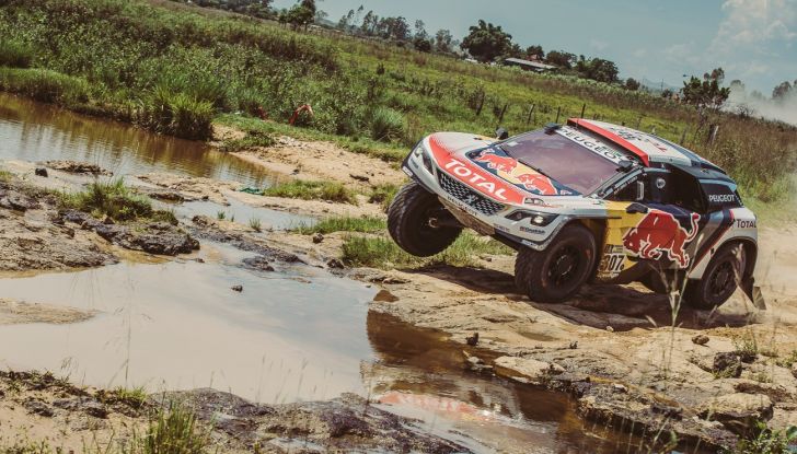 Le Peugeot 3008DKR entrano in gara! - Foto 3 di 5