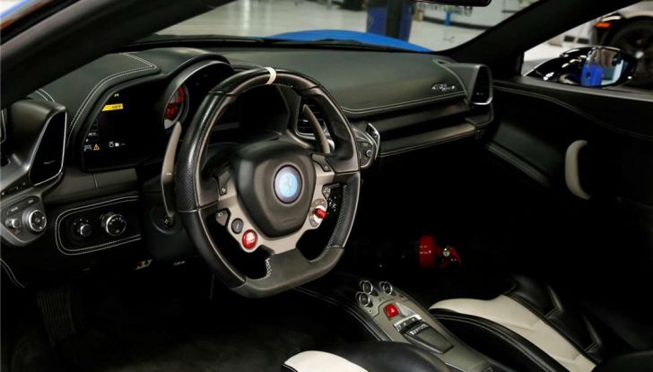 La Ferrari 458 Italia Liberty Walk di Justin Bieber in vendita all'asta interno