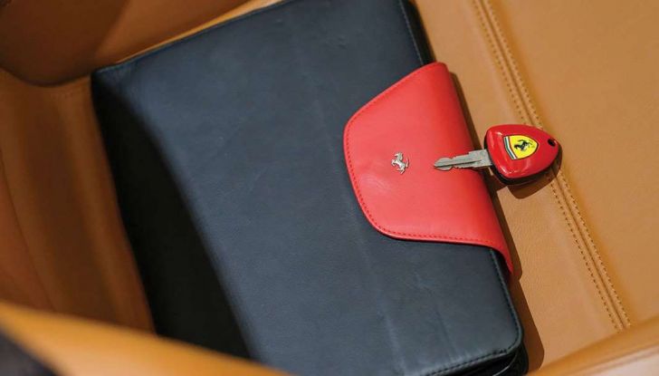 la ferrari enzo di tommy hilfiger finisce allasta chiave