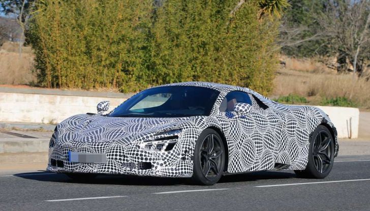 McLaren P14, nuove immagini spia in attesa del debutto (9)