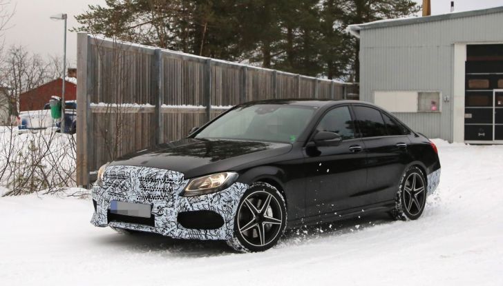 Mercedes AMG C43 4MATIC: facelift per il 2018 - Foto 11 di 16