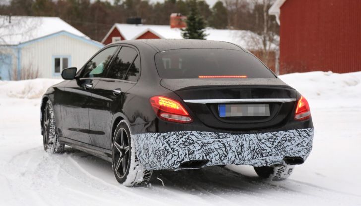 Mercedes AMG C43 4MATIC: facelift per il 2018 - Foto 15 di 16
