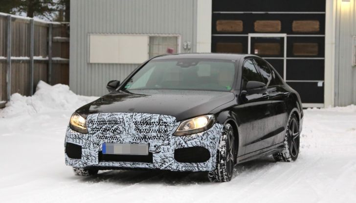 Mercedes AMG C43 4MATIC: facelift per il 2018 - Foto 9 di 16