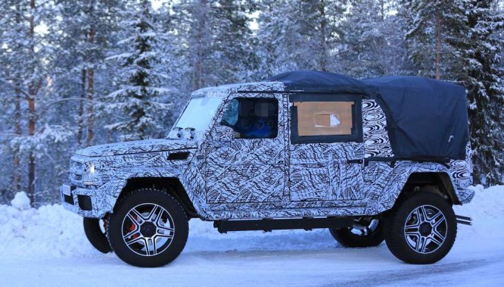 Mercedes Classe G500 4×4 Pickup prime immagini spia del prototipo - Foto 19 di 30