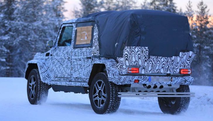 Mercedes Classe G500 4×4 Pickup prime immagini spia del prototipo - Foto 22 di 30