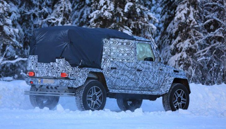 Mercedes Classe G500 4×4 Pickup prime immagini spia del prototipo - Foto 30 di 30