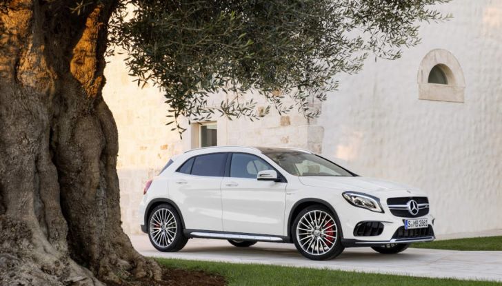 Mercedes GLA: motorizzazioni, allestimenti e dispositivi di sicurezza - Foto 1 di 30