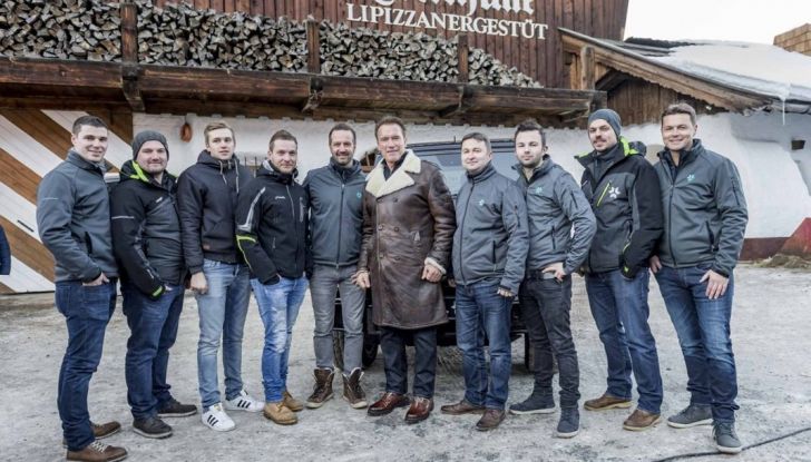 Arnold Schwarzenegger si regala un Mercedes Classe G elettrico da 489CV - Foto 11 di 14