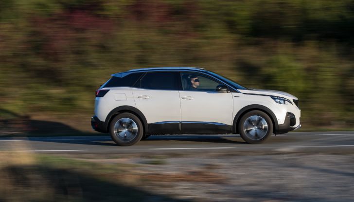 PEUGEOT 3008 prova su strada