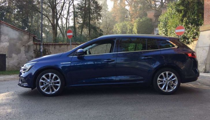 Renault Megane Sporter: test drive, dati tecnici e consumi - Foto 17 di 27