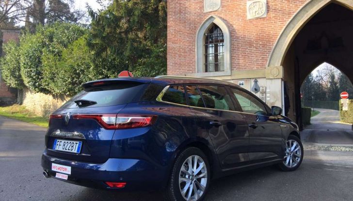 Renault Megane Sporter: test drive, dati tecnici e consumi - Foto 3 di 27