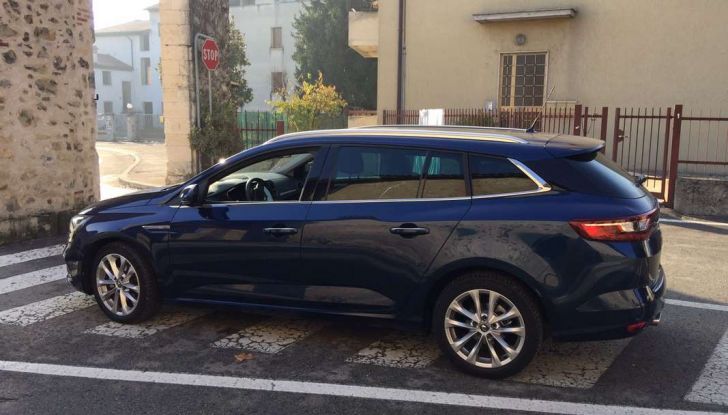 Renault Megane Sporter: test drive, dati tecnici e consumi - Foto 12 di 27