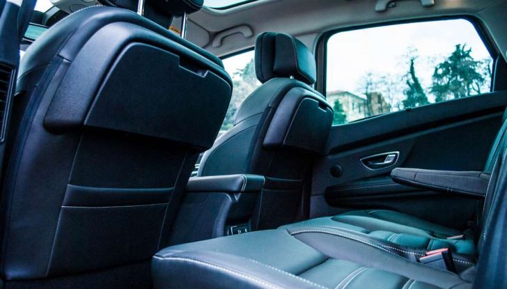 Renault Scenic 1.5 dCi 110 CV, prova su strada e impressioni di guida - Foto 8 di 30