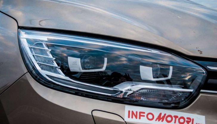 Renault Scenic 1.5 dCi 110 CV, prova su strada e impressioni di guida - Foto 7 di 30