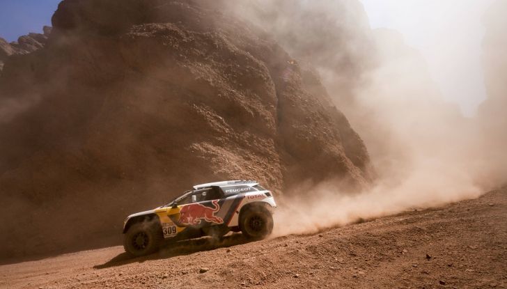 Le Peugeot 3008DKR al comando della Dakar - Foto 4 di 6
