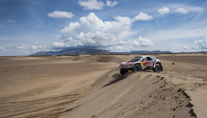La Peugeot 3008DKR vittoriosa in una quarta tappa complicata - Foto 1 di 5
