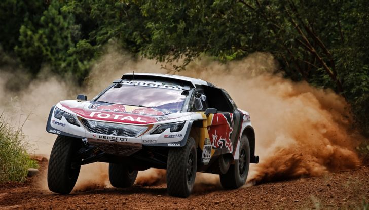Quattro PEUGEOT 3008DKR pronte per la partenza della DAKAR 2017 - Foto 5 di 5