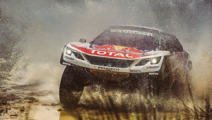 Le Peugeot 3008DKR entrano in gara! - Foto 1 di 5