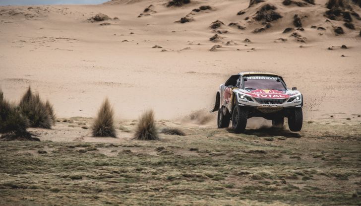 Tripletta delle Peugeot 3008DKR nella seconda parte della tappa marathon - Foto 4 di 5
