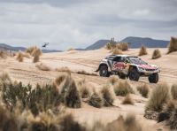 Le Peugeot 3008DKR saldamente in testa alla tappa Marathon