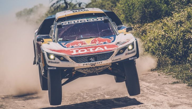 La Peugeot 3008DKR vince la sua prima tappa alla Dakar - Foto 6 di 6